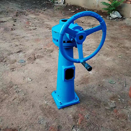 QLC侧摇式螺杆启闭机 - 河北金禹水利机械有限公司图片4